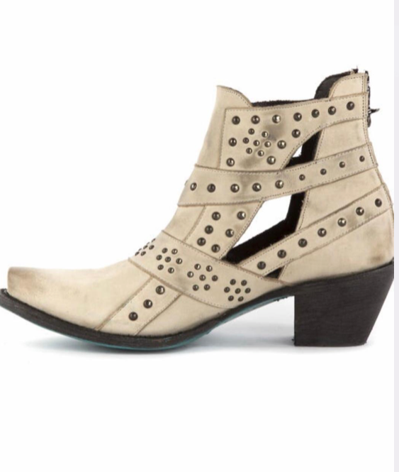 STUDS AND STRAPS BOOT
